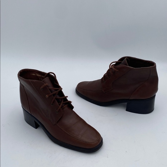 Vintage Candid Statements Brown Leather Ankle Boots women 7M casual office Y2K - Picture 1 of 10